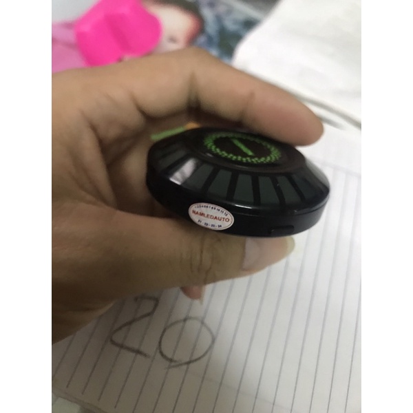 Nước hoa kẹp cửa gió điều hòa có Led nháy theo nhạc