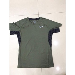 Áo thun thể thao nam size S