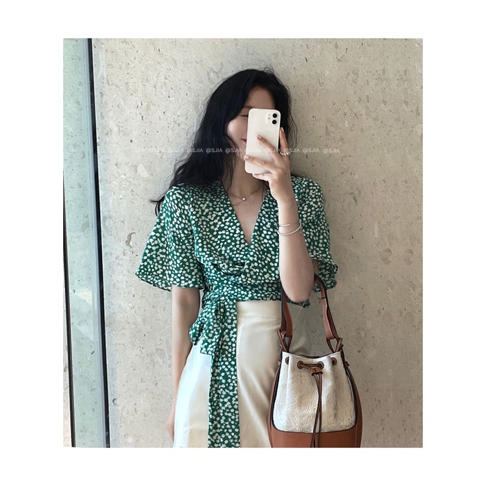 Áo Sơ Mi Ngắn Tay Cổ V Họa Tiết Hoa Phong Cách retro Nhật Bản Thời Trang Cho Nữ