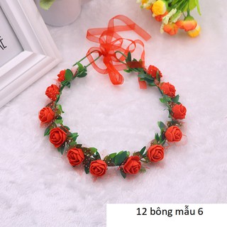 Vòng hoa đội đầu hoa đỏ