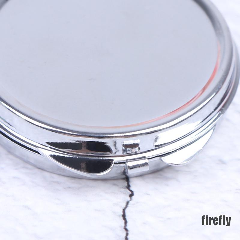 Gương Gấp Gọn Kèm Móc Khóa Thời Trang Tiện Lợi