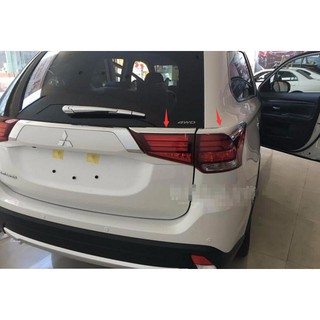 Ốp mí đèn hậu Outlander 2017-2024
