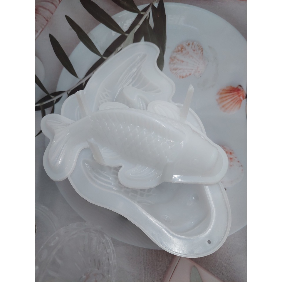 Khuôn Cá Chép Nhựa Có Chân Kích Thước 20 – 26 cm