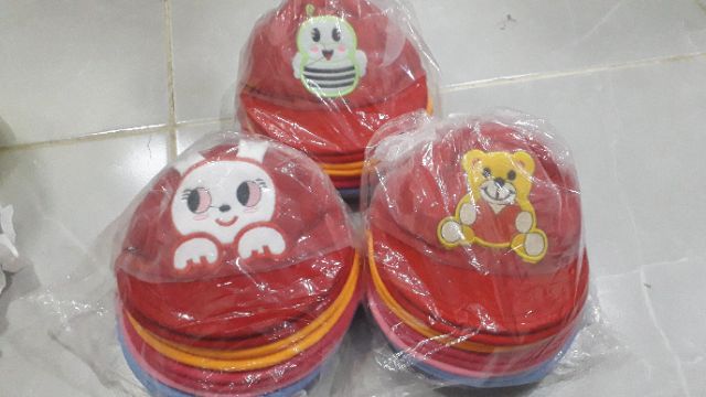 Mũ kèm khăn voan cho bé loại mũ lưõi trai