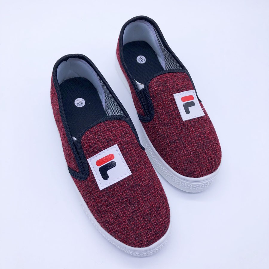 Giày slip on Koin màu đỏ VV195