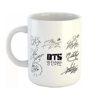 Cốc sứ chịu nhiệt in tên BTS và các thành viên có chữ kí tặng kèm sticker BTS