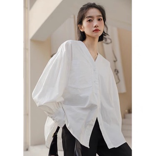 𝗺𝗶𝗲 𝘀𝘁𝘂𝗱𝗶𝗼 - Áo sơ mi tay phồng cách điệu cổ V nữ tính