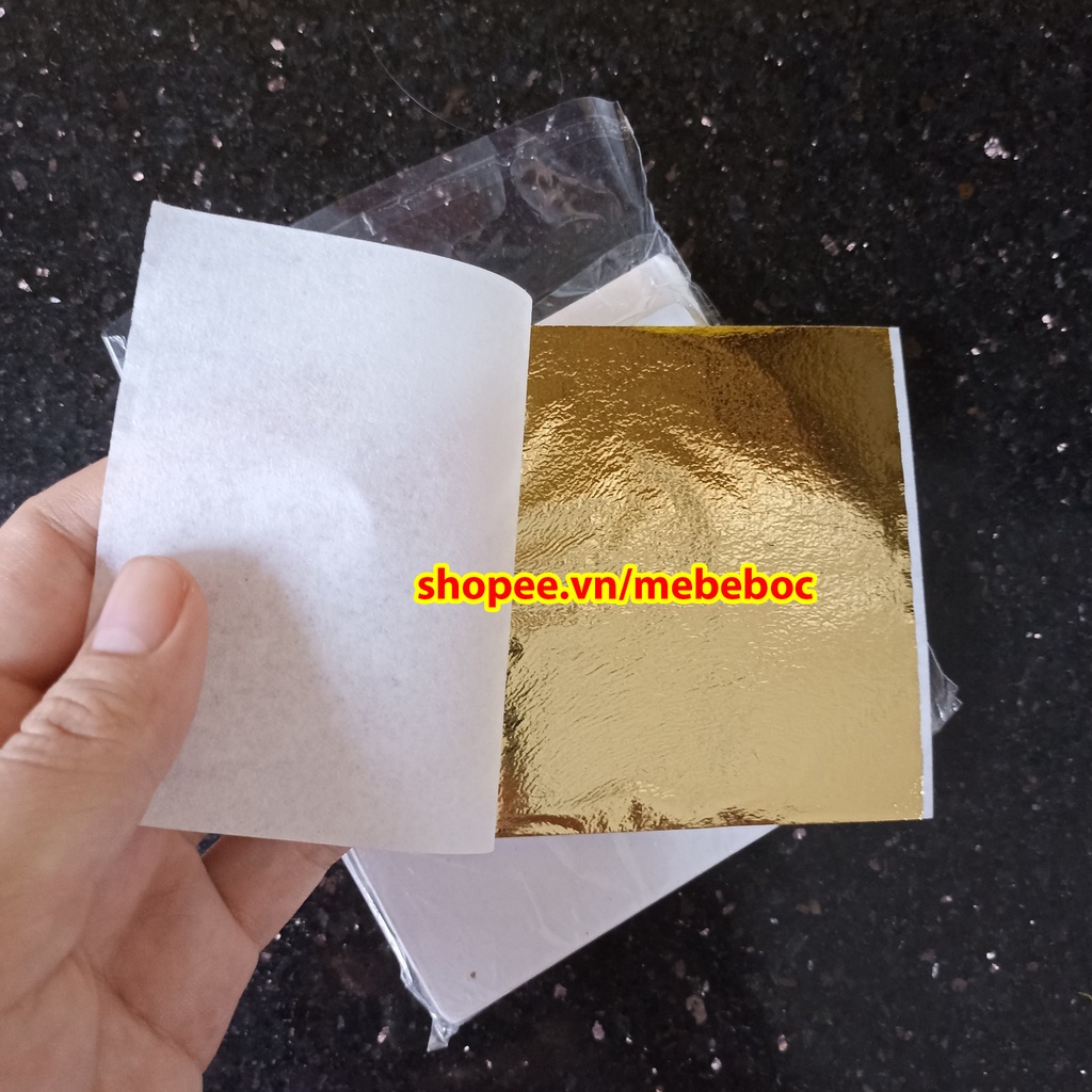 Lá dát vàng 9x9 dùng để trang trí bánh kem, đắp mặt, không cần keo dán