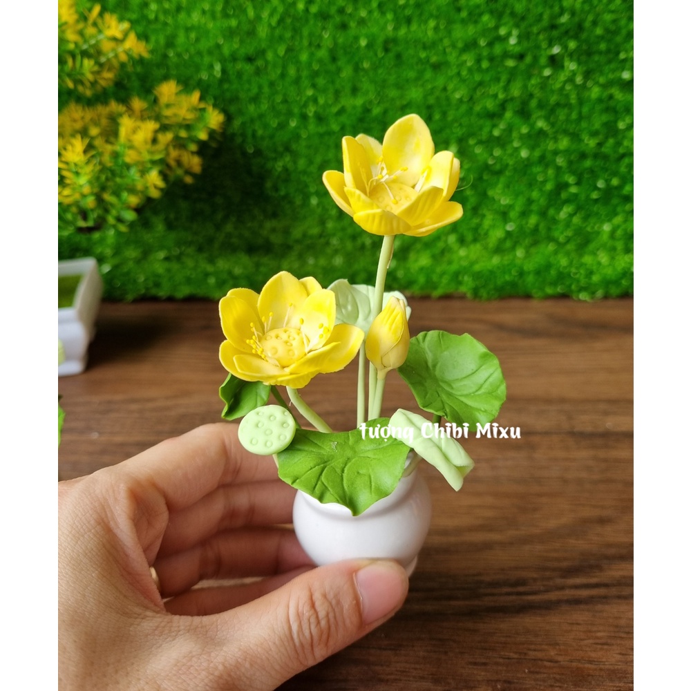Chậu hoa sen vàng bằng đất sét Nhật y hình