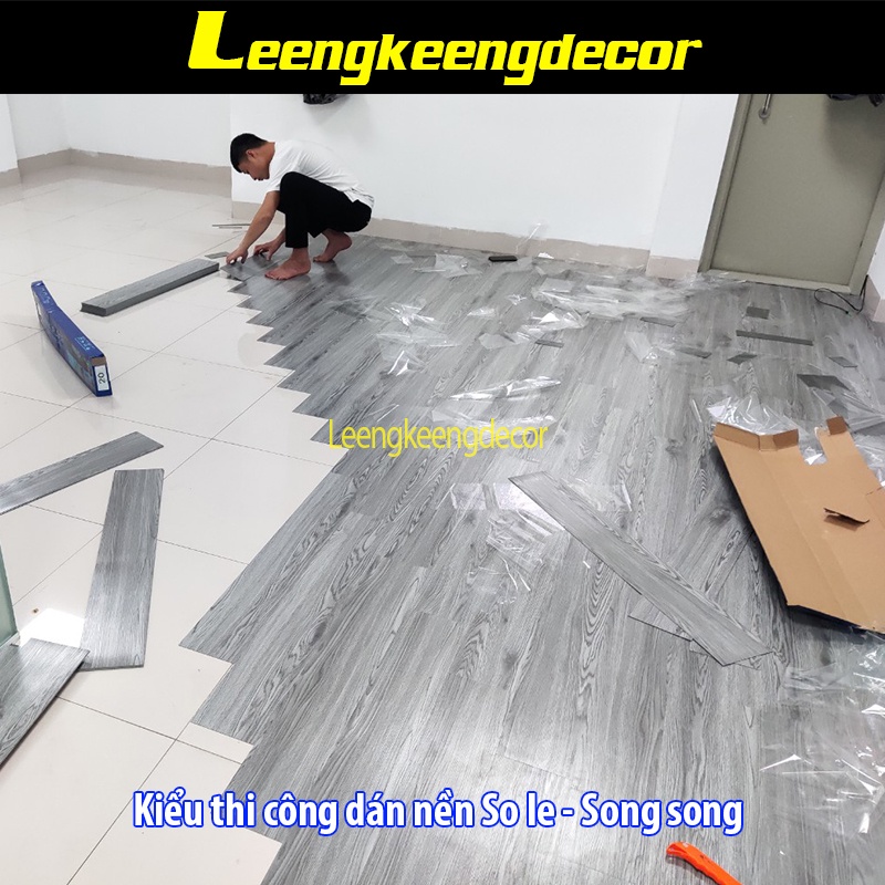 Miếng dán nền giả gỗ sẵn keo tự dính hàng loại 1 nhựa nguyên sinh mã 05 màu nâu xám