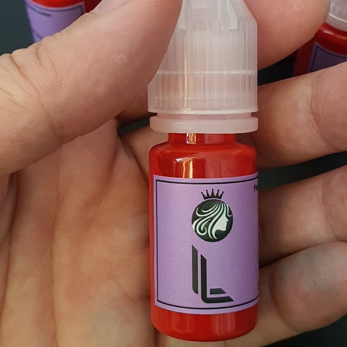 Mực tập phun xăm trên da giả, mực xăm màu đỏ, bám nhanh màu tươi