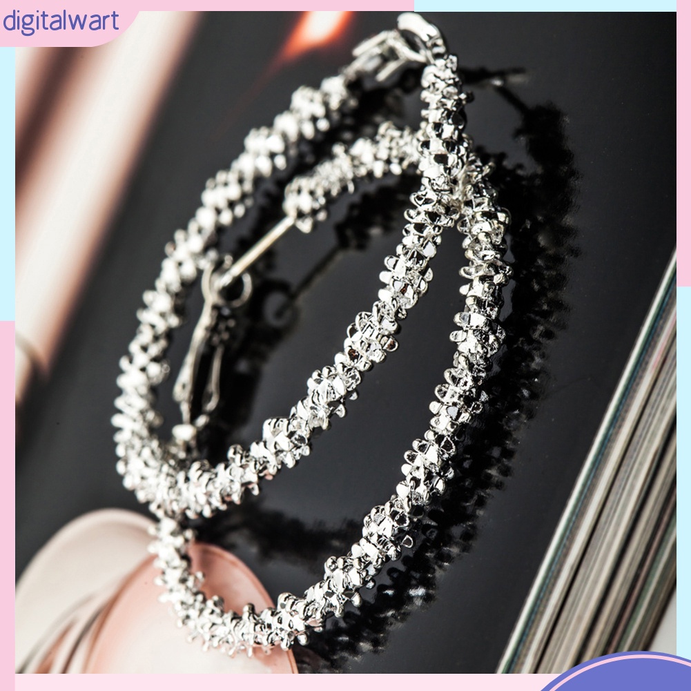 Đôi khuyên tai đồng màu bạc hình tròn kiểu dáng thời trang cho nữ