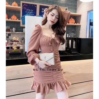 Đầm body đuôi cá cổ thuyền