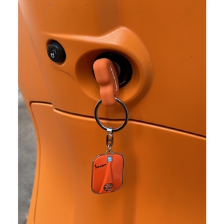 móc chía khóa có hộp hình Vespa