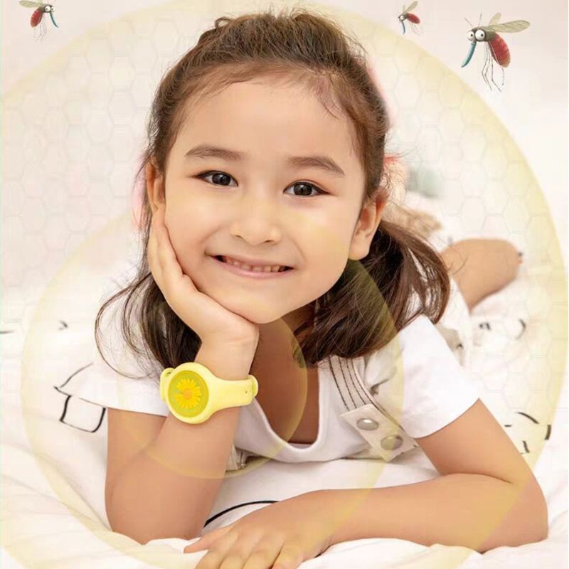 Set 3 Đồng Hồ Đeo Tay Chống Muỗi Họa Tiết Hoạt Hình Có Đèn LED Phát Sáng Cho Bé