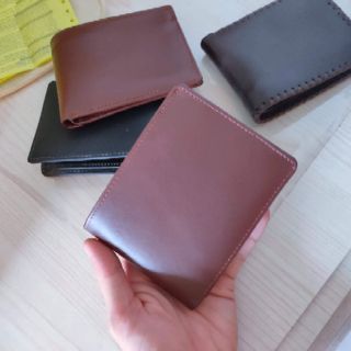 Ví da khắc tên