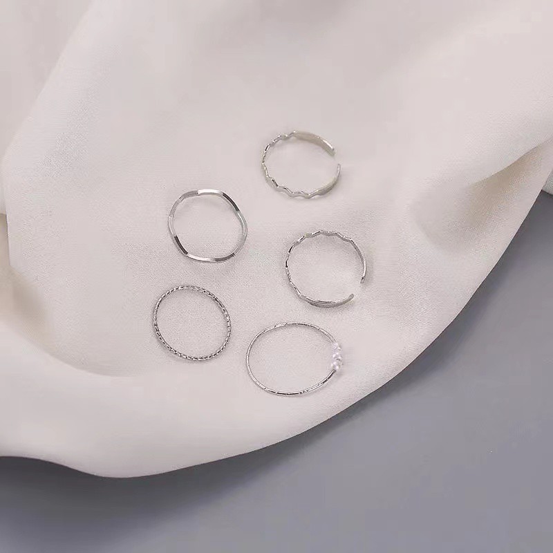 Bộ 5 cái nhẫn đeo tay bằng kim loại thời trang Hàn Quốc sành điệu
