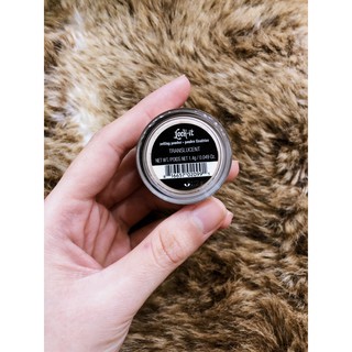 Phấn phủ mini không màu Kat Von D - Lock it