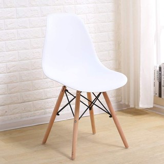 Ghế Eames lưng nhựa chân đan gỗ sồi tự nhiên