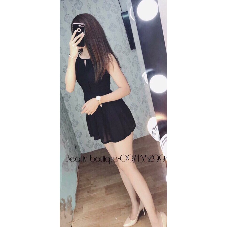 Đầm cổ yếm (có quần ngắn bên trong)
