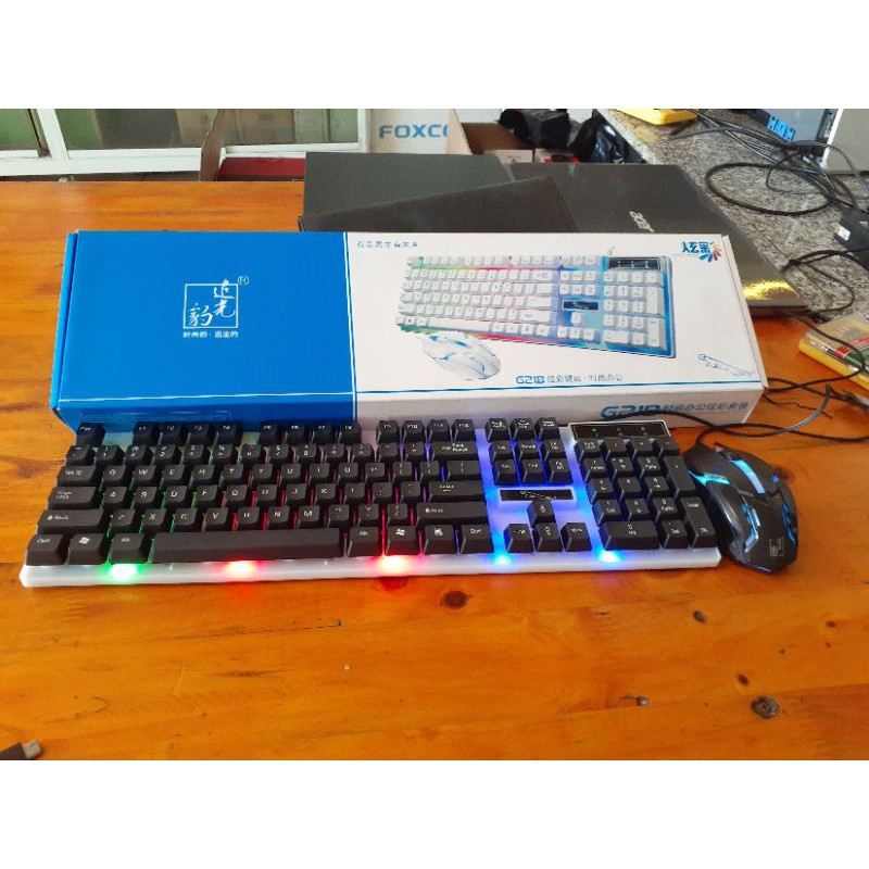 Bộ Phím và chuột giả cơ