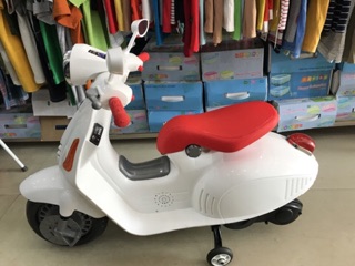 xe vespa cho bé