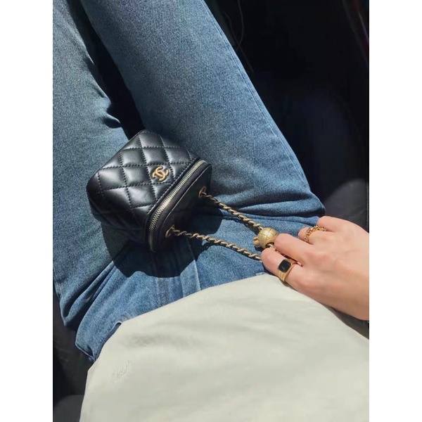 Túi xách nữ cao cấp Chanel hộp mini size 12cm, fullbox nam châm tag vàng đồng, dây chuông có thể tuỳ chỉnh độ dài