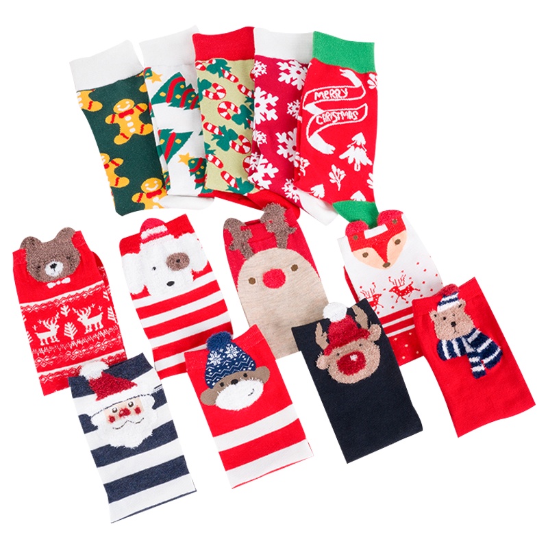 Đôi vớ họa tiết giáng sinh dễ thương bắt mắt