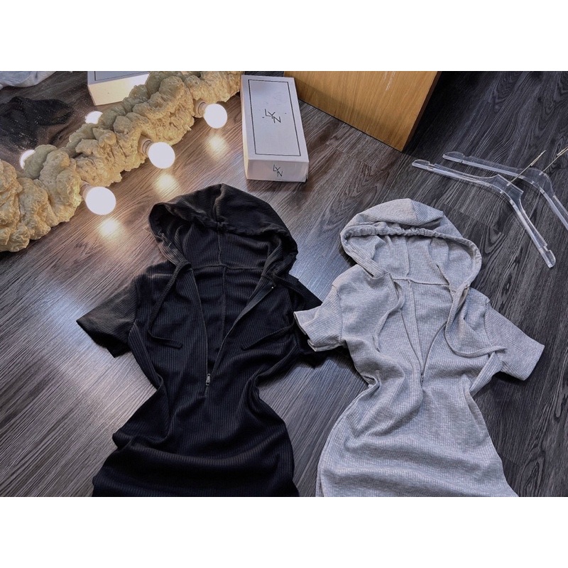 Đầm body zip dáng dài xẻ tà sau có nón - Colory shop