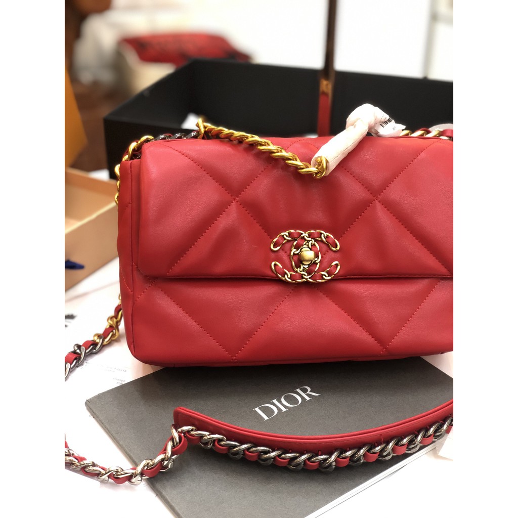 Túi Xách đeo chéo super màu đỏ thanh lịch . Ảnh chụp thật tại shop phát hiện copy đền 1000 lần