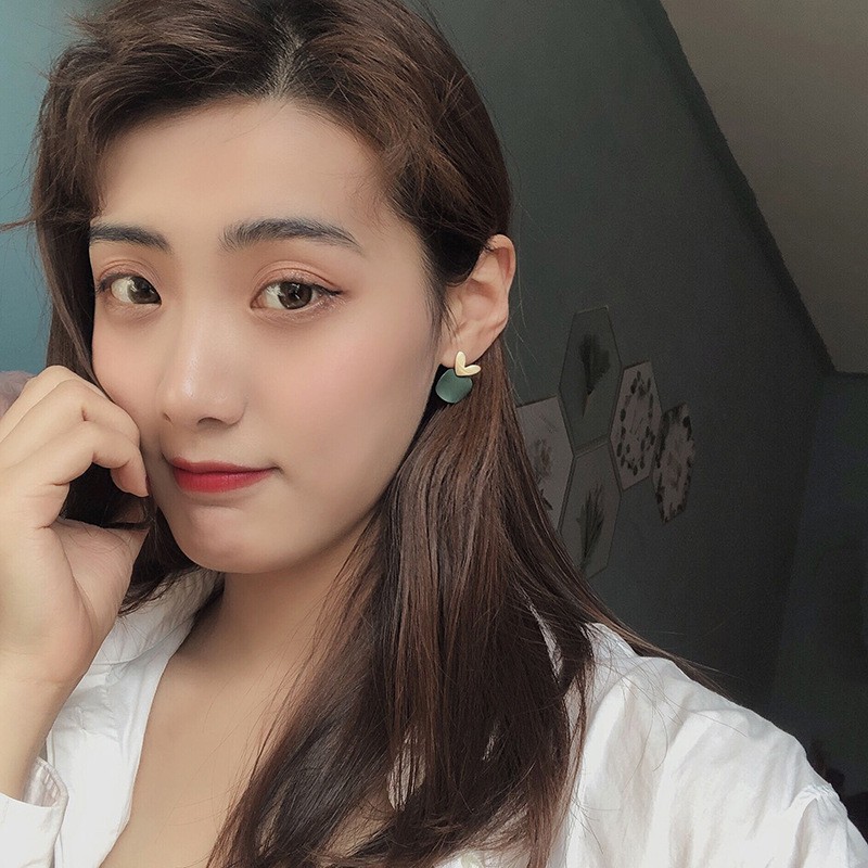 Bông tai hình tim kiểu dáng hàn quốc dể thương nữ tính - Mely 1402