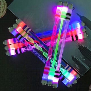 Mod led M2 (video review) - Pen Spinning - quay bút nghệ thuật