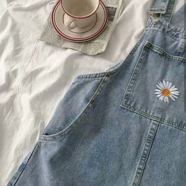 [ORDER] Yếm jeans ống suông ulzzang họa tiết hoa cúc | BigBuy360 - bigbuy360.vn