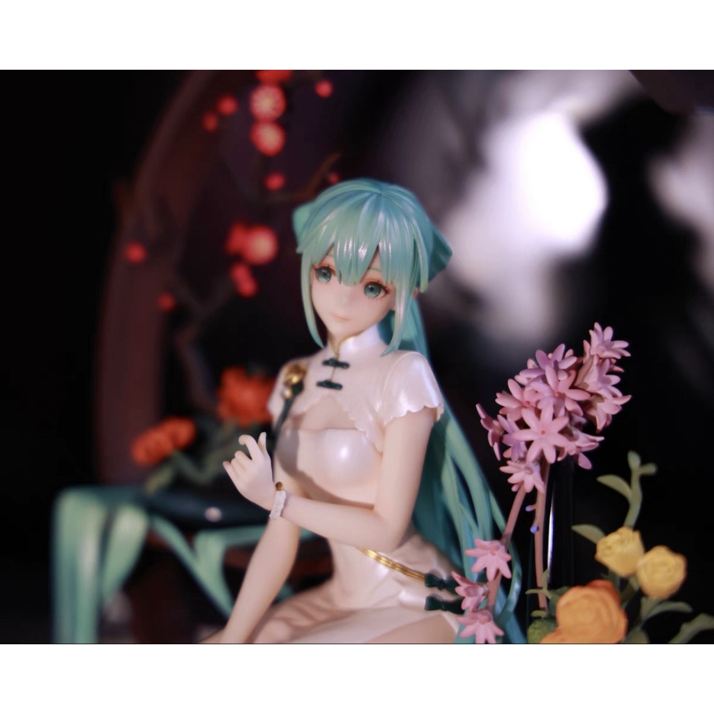 Mô Hình Hatsune Miku 1/7 Scale Pre-painted Figure Presented by Myethos