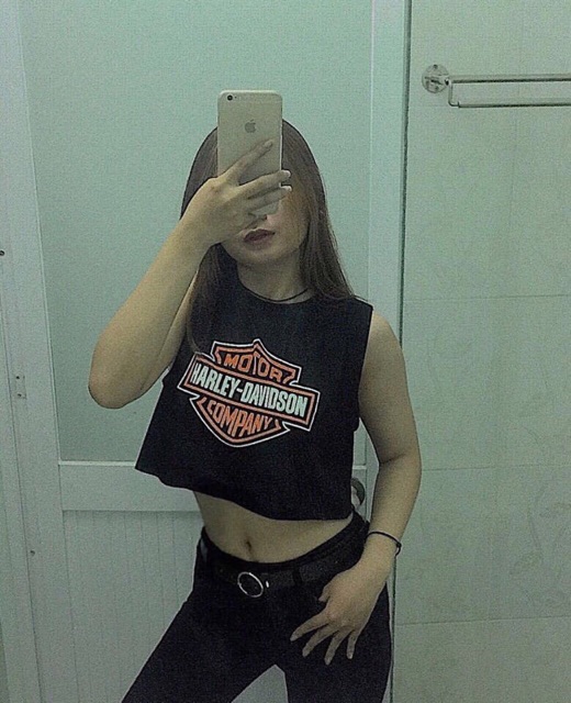 Áo crop sát nách logo cực chất [Hình sao hàng vậy