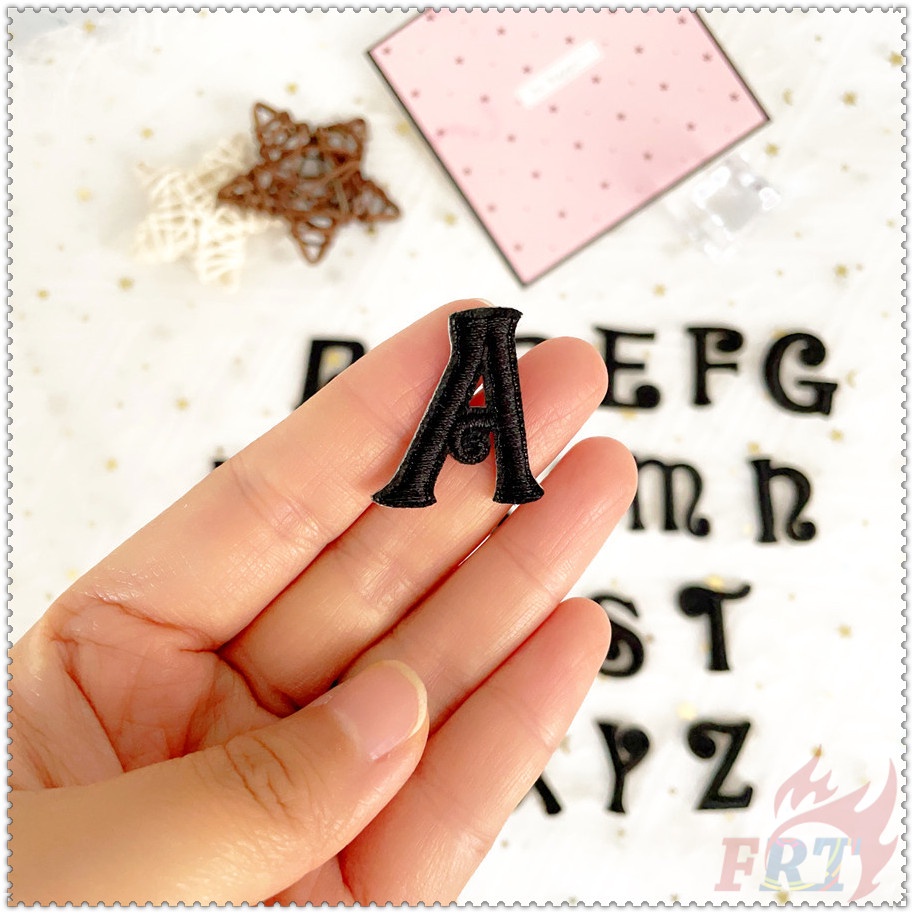 ☸ Miếng Dán Chữ Màu Đen Tự Dính Chất Lượng Cao ☸ 1 Sticker Ủi Thêu Hình Huy Hiệu