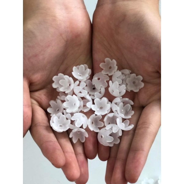 (50g khoảng 190 cái)Hoa nhựa 5 cánh màu đục 13*2mm, nguyên liệu diy