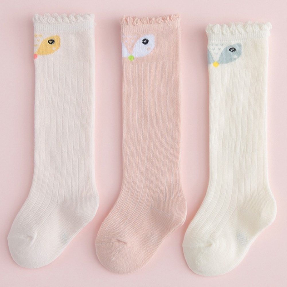Set 3 Đôi Vớ Cotton Thoáng Khí Họa Tiết Dễ Thương Cho Bé