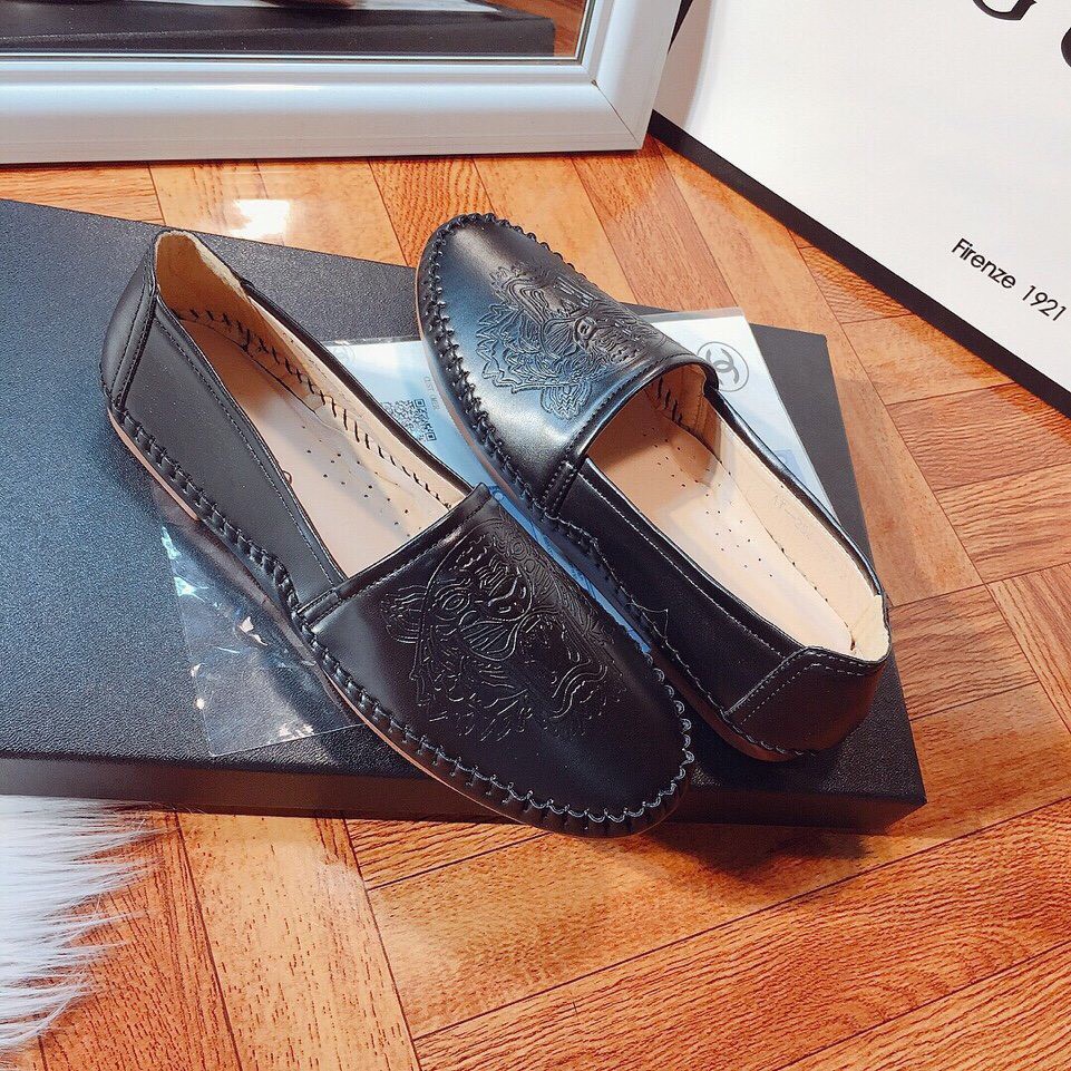 XẢ HÀNG LẺ SIZE - Giày slip on thêu viền da mịn | BigBuy360 - bigbuy360.vn