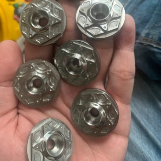 Gù inox ngôi sao gắn cho các loại xe