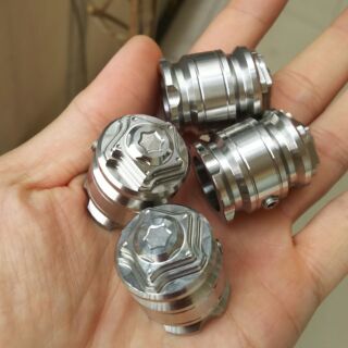 Chụp cốt giò đạp xe máy