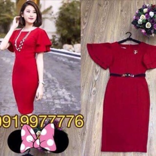 Váy đỏ tay cánh tiên xếp lớp