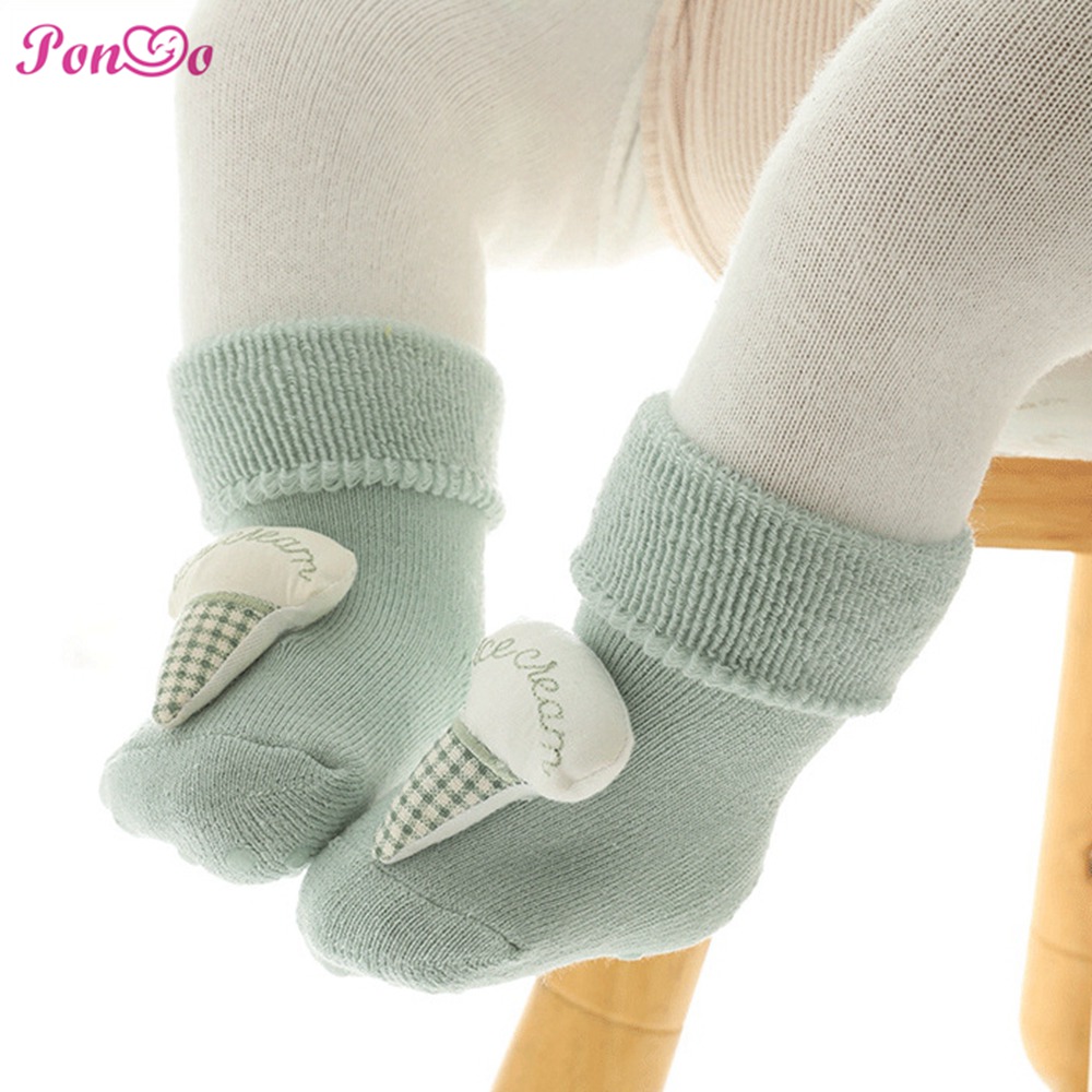 Vớ cotton chống trượt in hoạt hình 3D giữ ấm cho em bé