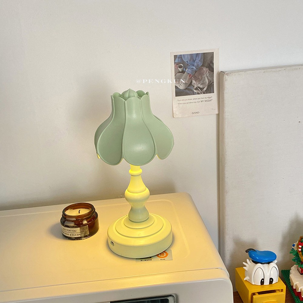 Đèn Ngủ Để Bàn Hình Hoa Sen Nhiều Màu Phong Cách Cổ Điển Hỗ Trợ Sạc USB