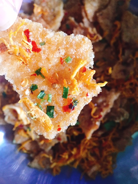 [ 500GRAM ] CƠM CHÁY LẮC KHÔ GÀ🐥🍃🌶🍘 | BigBuy360 - bigbuy360.vn