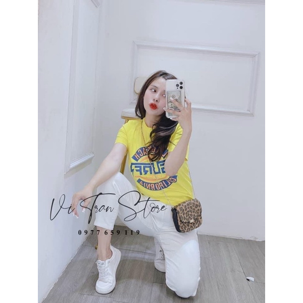 Áo thun giấy form rộng in hình kèm chữ Contest tay ngắn cổ tròn