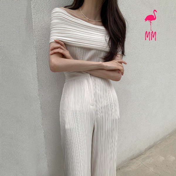 Áo trễ vai một chữ + chân váy cạp cao thanh lịch kiểu Hàn Quốc