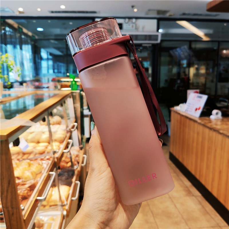 Bình nước thể thao DILLER D8646 bằng nhựa không chứa BPA chống rò rỉ cao cấp 400ml/550ml/700ml