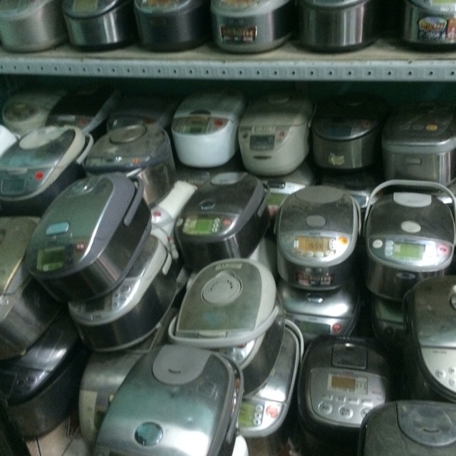 Nồi cơm nhật bãi