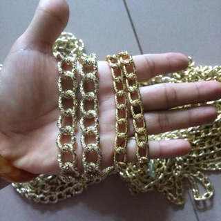 Dây xích túi xách vàng khắc